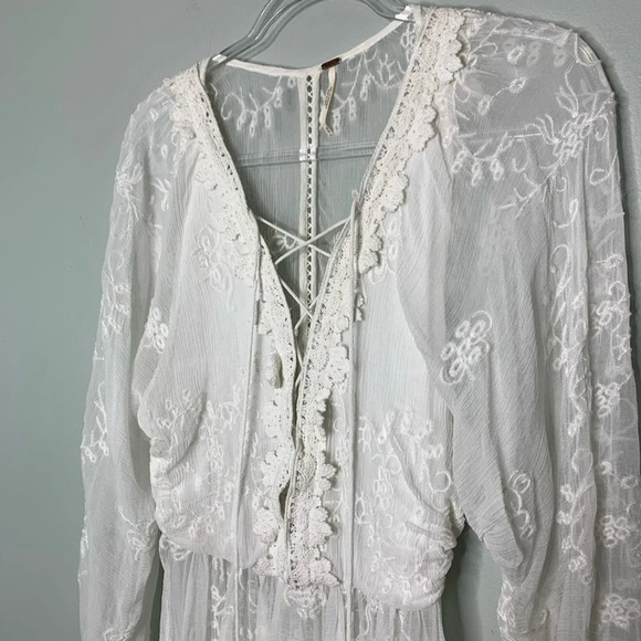 Free People lace top Size xs/tp - Picture 3 of 7